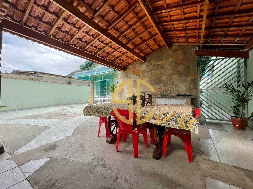 Foto 3 de Casa com 3 quartos à venda, 240m2 em Canto do Forte, Praia Grande - SP