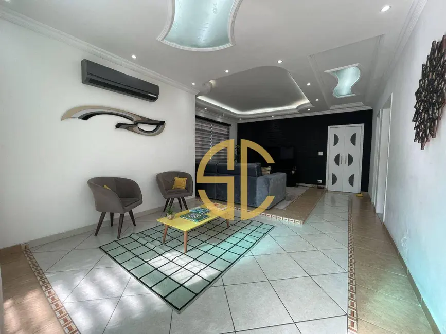 Foto 4 de Casa com 3 quartos à venda, 240m2 em Canto do Forte, Praia Grande - SP