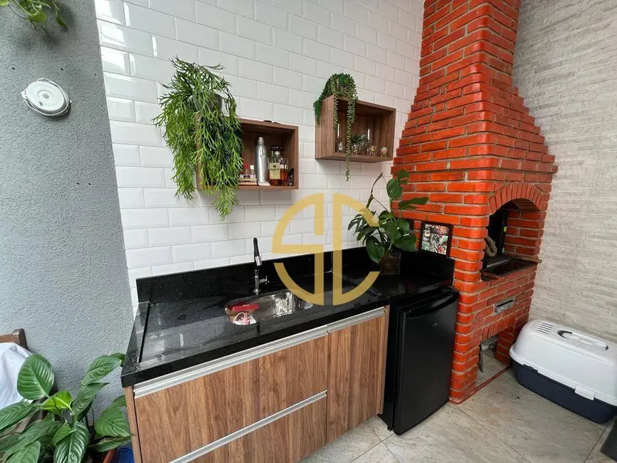 Sobrado com 3 quartos à venda, 200m2 em Tupi, Praia Grande - SP - imagem 9 Foto 9 de Sobrado com 3 quartos à venda, 200m2 em Tupi, Praia Grande - SP