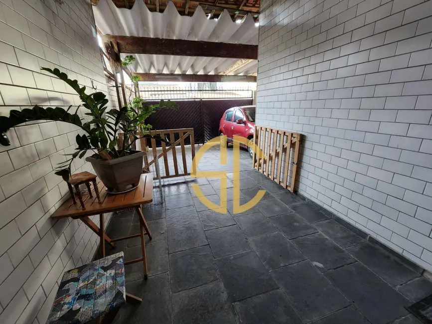 Casa com 3 quartos à venda, 210m2 em Praia Grande - SP - imagem 2 Foto 2 de Casa com 3 quartos à venda, 210m2 em Praia Grande - SP