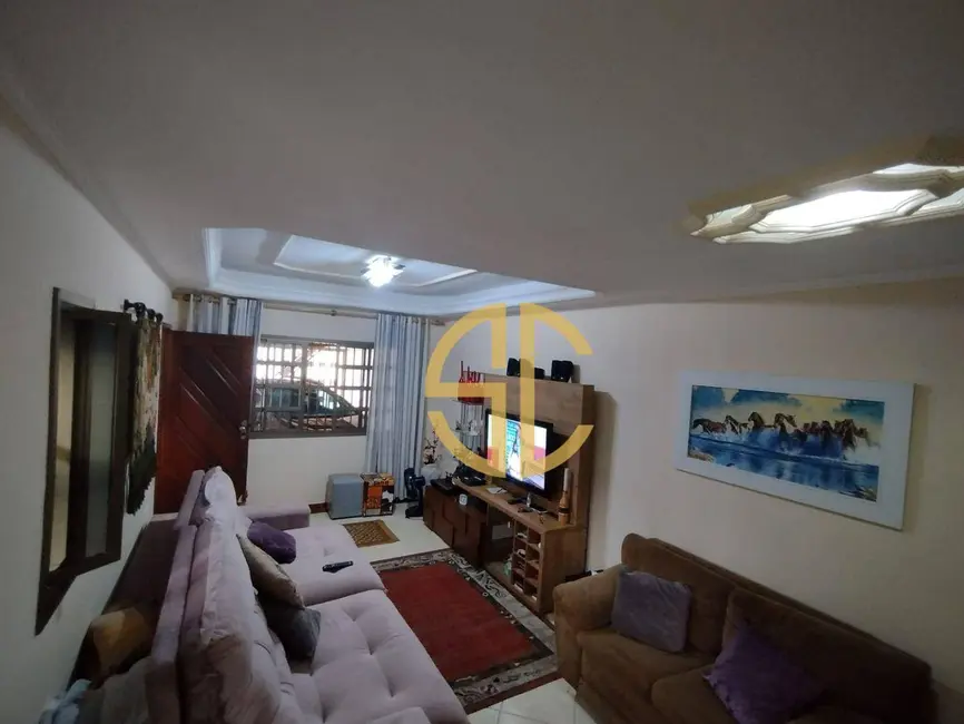 Sobrado com 3 quartos à venda, 106m2 em Canto do Forte, Praia Grande - SP - imagem 6 Foto 6 de Sobrado com 3 quartos à venda, 106m2 em Canto do Forte, Praia Grande - SP