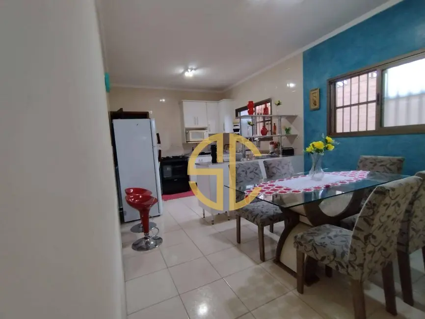 Sobrado com 3 quartos à venda, 106m2 em Canto do Forte, Praia Grande - SP - imagem 9 Foto 9 de Sobrado com 3 quartos à venda, 106m2 em Canto do Forte, Praia Grande - SP