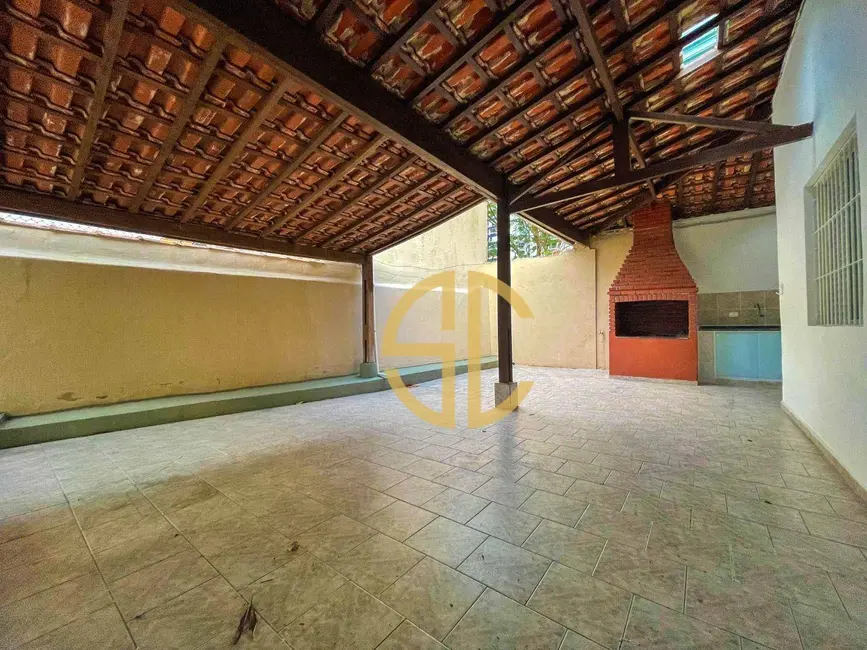 Casa com 2 quartos à venda, 170m2 em Canto do Forte, Praia Grande - SP - imagem 3 Foto 3 de Casa com 2 quartos à venda, 170m2 em Canto do Forte, Praia Grande - SP