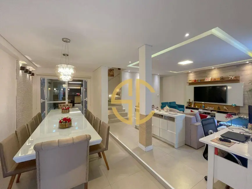 Foto 4 de Sobrado com 2 quartos à venda, 100m2 em Canto do Forte, Praia Grande - SP