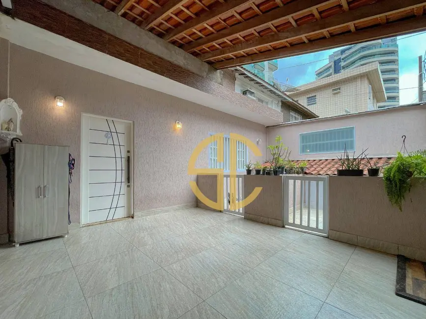 Foto 1 de Sobrado com 2 quartos à venda, 100m2 em Canto do Forte, Praia Grande - SP