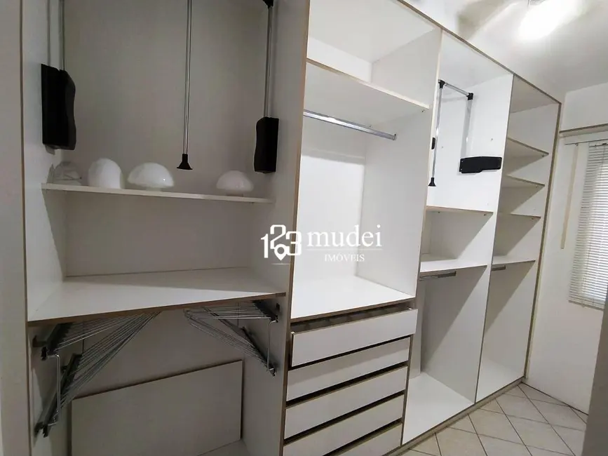 Casa de Condomínio com 3 quartos à venda, 2671m2 em Condomínio Jardim das Palmeiras, Braganca Paulista - SP - imagem 8 Foto 8 de Casa de Condomínio com 3 quartos à venda, 2671m2 em Condomínio Jardim das Palmeiras, Braganca Paulista - SP