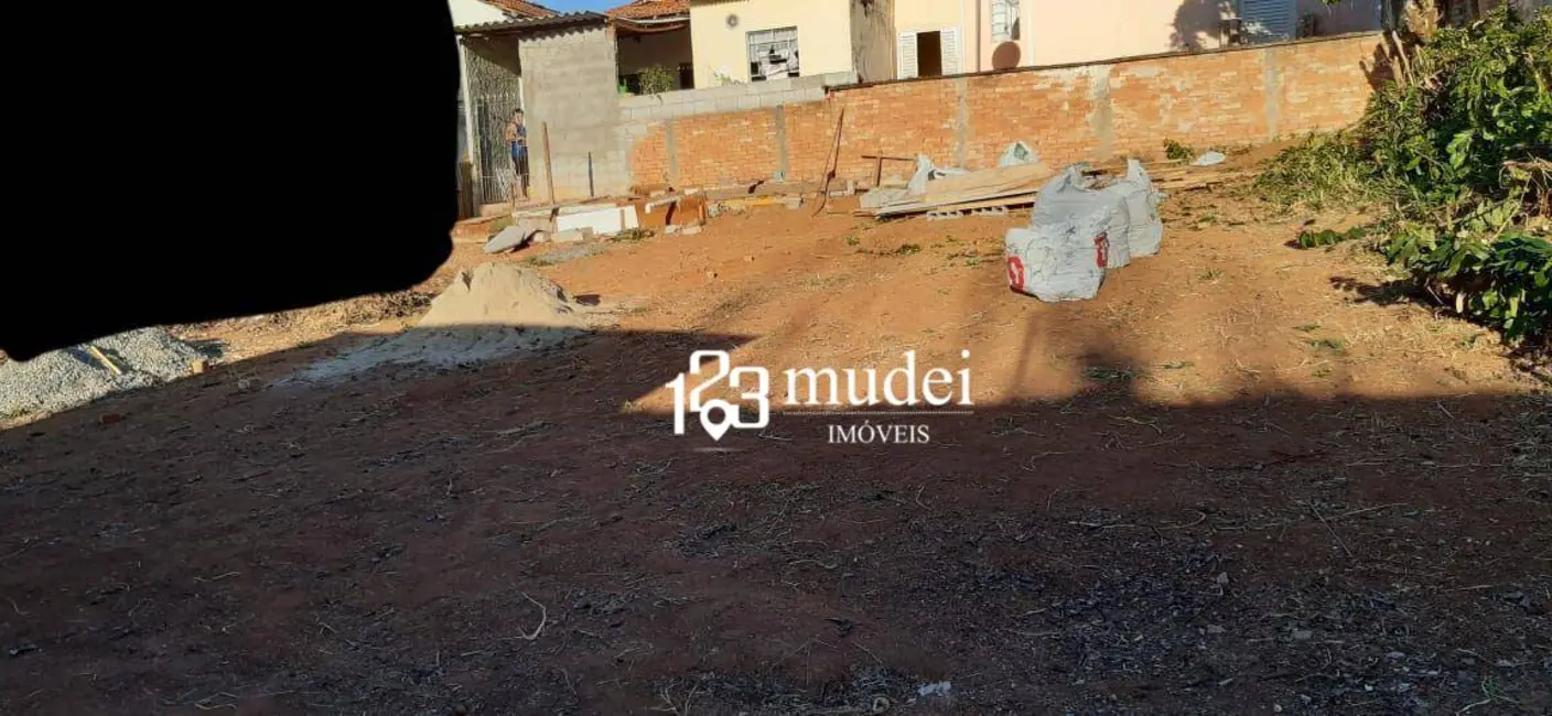 Casa com 2 quartos à venda, 520m2 em Jardim São José, Braganca Paulista - SP - imagem 2 Foto 2 de Casa com 2 quartos à venda, 520m2 em Jardim São José, Braganca Paulista - SP