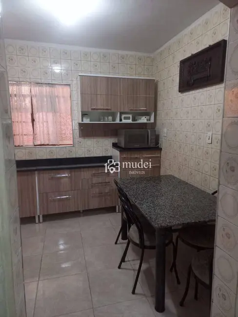 Foto 8 de Sobrado com 4 quartos à venda, 200m2 em Vila Mota, Braganca Paulista - SP