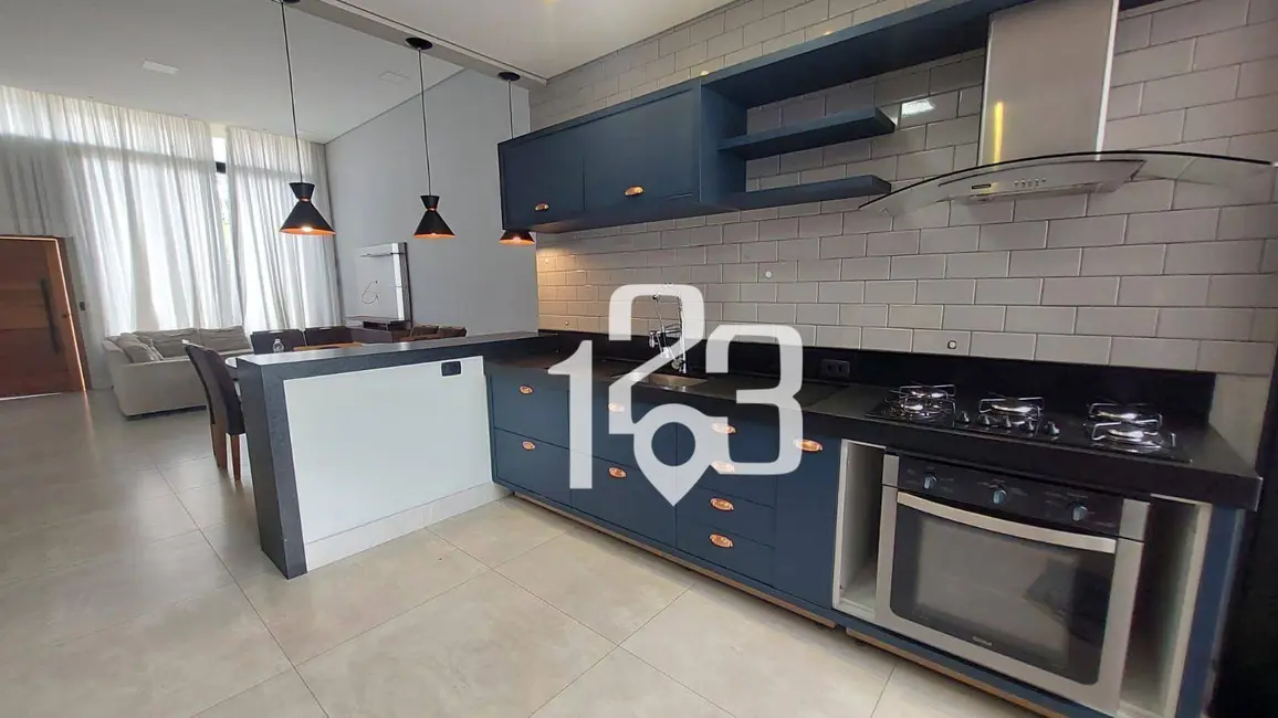 Casa de Condomínio com 3 quartos à venda e para alugar, 300m2 em Braganca Paulista - SP - imagem 4 Foto 4 de Casa de Condomínio com 3 quartos à venda e para alugar, 300m2 em Braganca Paulista - SP