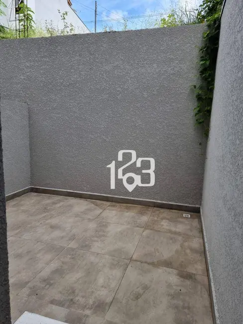 Foto 3 de Sobrado com 2 quartos à venda, 59m2 em Jardim São Miguel, Braganca Paulista - SP