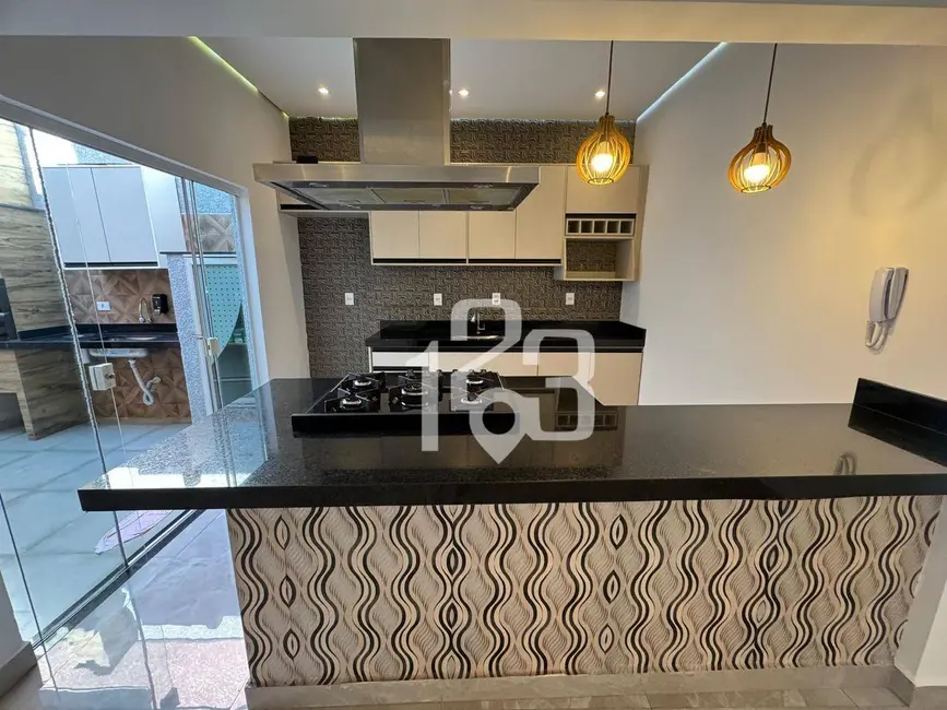 Foto 3 de Casa com 3 quartos à venda e para alugar, 135m2 em Residencial Piemonte, Braganca Paulista - SP
