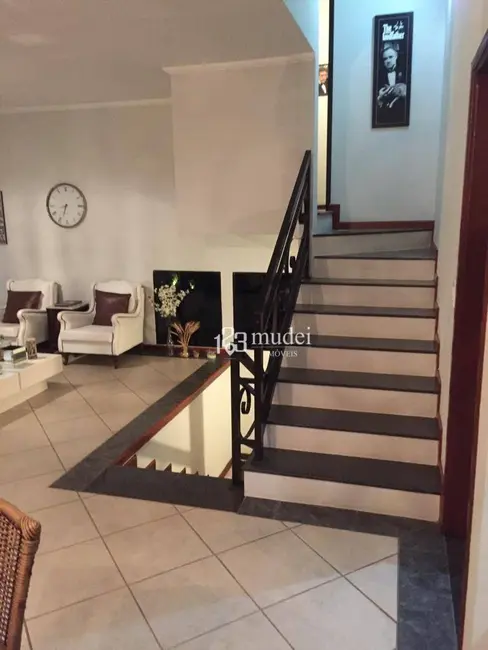 Casa de Condomínio com 4 quartos à venda, 300m2 em Braganca Paulista - SP - imagem 2 Foto 2 de Casa de Condomínio com 4 quartos à venda, 300m2 em Braganca Paulista - SP