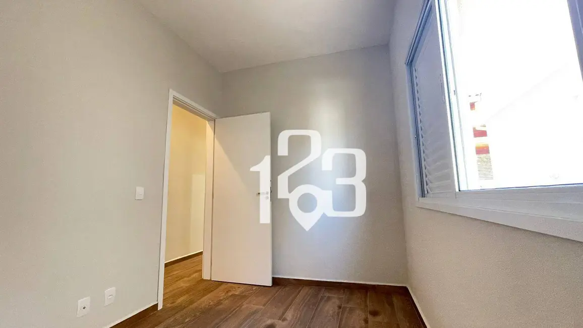 Foto 6 de Casa com 3 quartos à venda, 150m2 em Recreio Maristela, Atibaia - SP