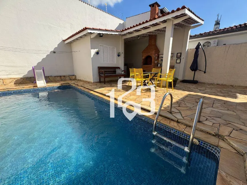 Foto 1 de Casa com 3 quartos à venda, 307m2 em Santa Luzia, Braganca Paulista - SP