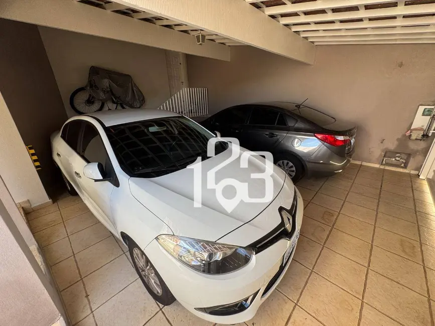 Foto 3 de Casa com 3 quartos à venda, 307m2 em Santa Luzia, Braganca Paulista - SP