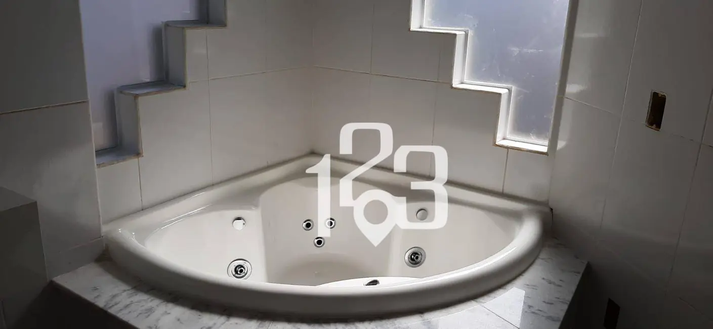 Foto 9 de Casa com 4 quartos à venda, 300m2 em Braganca Paulista - SP