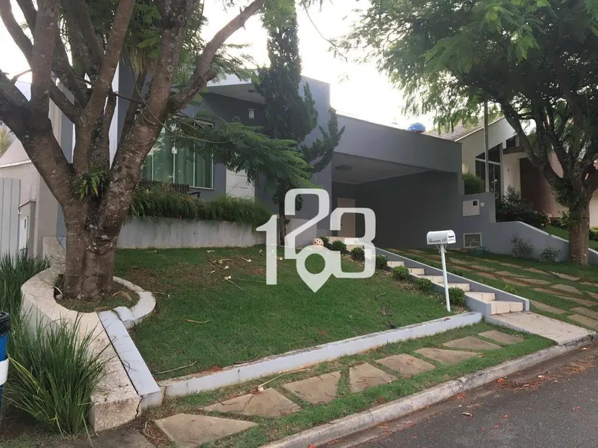 Foto 1 de Casa de Condomínio com 3 quartos para alugar, 300m2 em Braganca Paulista - SP