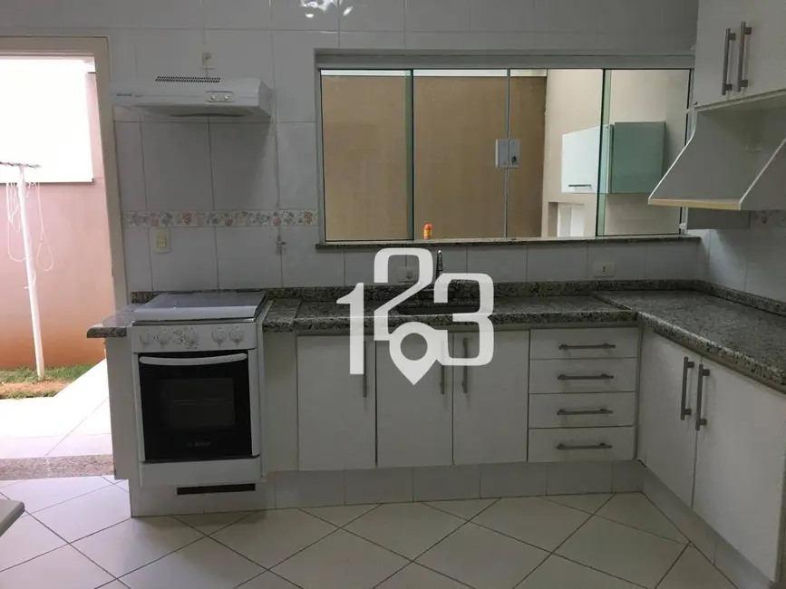 Foto 4 de Casa de Condomínio com 3 quartos para alugar, 300m2 em Braganca Paulista - SP