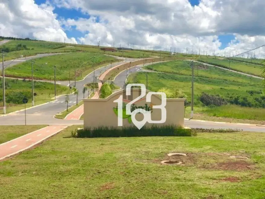 Foto 2 de Terreno / Lote à venda, 146m2 em Braganca Paulista - SP