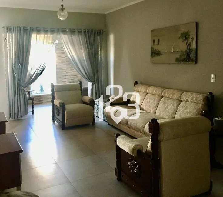 Casa com 3 quartos à venda, 250m2 em Jardim São Lourenço, Braganca Paulista - SP - imagem 3 Foto 3 de Casa com 3 quartos à venda, 250m2 em Jardim São Lourenço, Braganca Paulista - SP