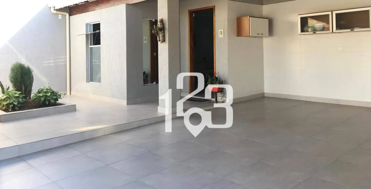 Foto 1 de Casa com 3 quartos à venda, 250m2 em Jardim São Lourenço, Braganca Paulista - SP