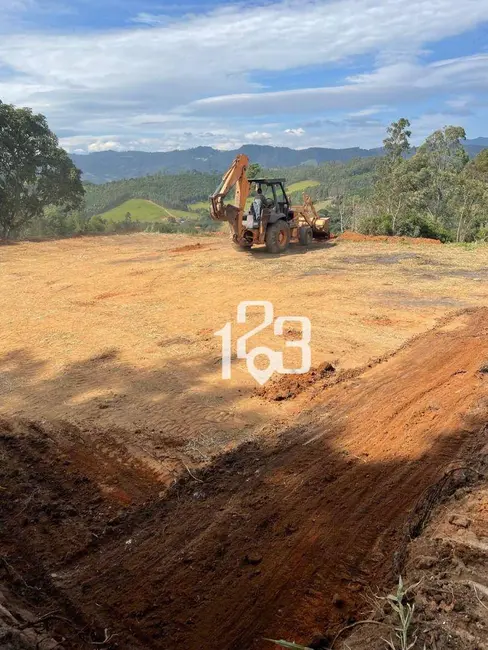 Foto 1 de Terreno / Lote à venda, 1000m2 em Braganca Paulista - SP