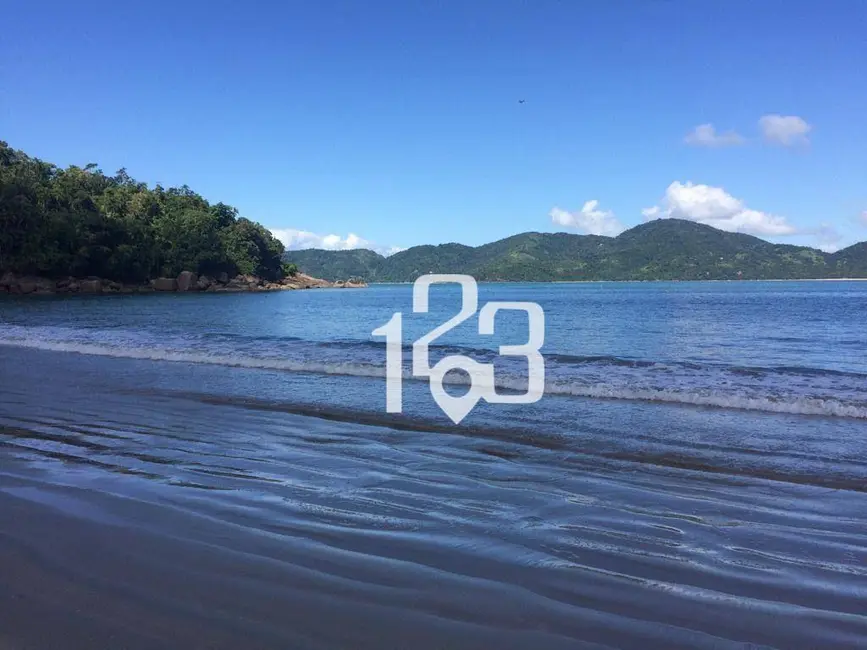 Foto 2 de Casa com 5 quartos à venda, 1450m2 em Ubatuba - SP