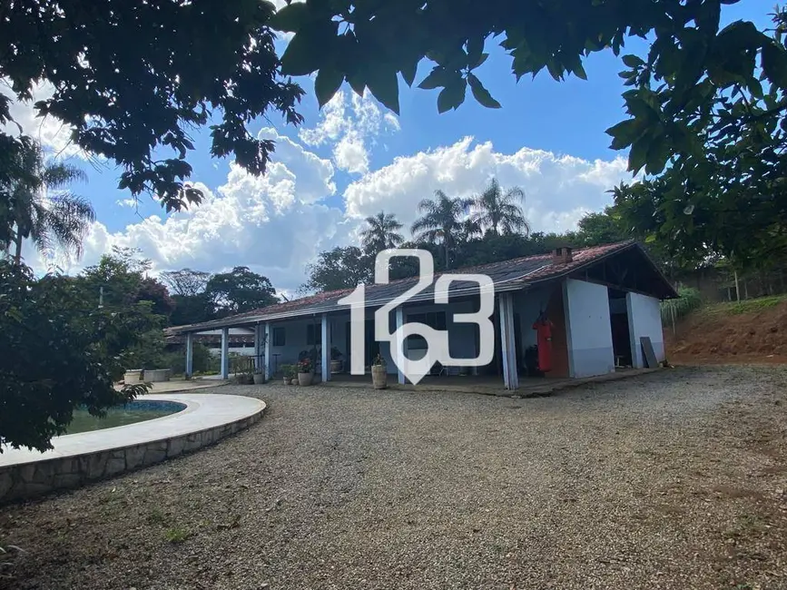 Foto 1 de Chácara com 3 quartos à venda, 6000m2 em Extrema - MG