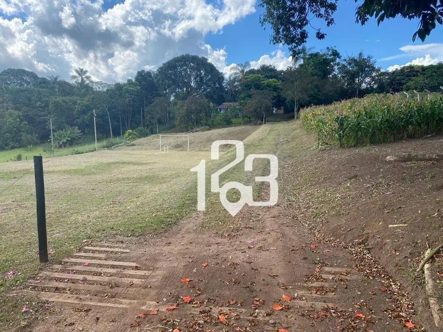 Chácara com 3 quartos à venda, 6000m2 em Extrema - MG - imagem 5 Foto 5 de Chácara com 3 quartos à venda, 6000m2 em Extrema - MG