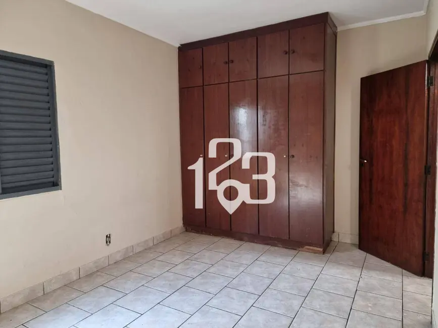 Casa com 3 quartos à venda, 210m2 em Centro, Braganca Paulista - SP - imagem 8 Foto 8 de Casa com 3 quartos à venda, 210m2 em Centro, Braganca Paulista - SP