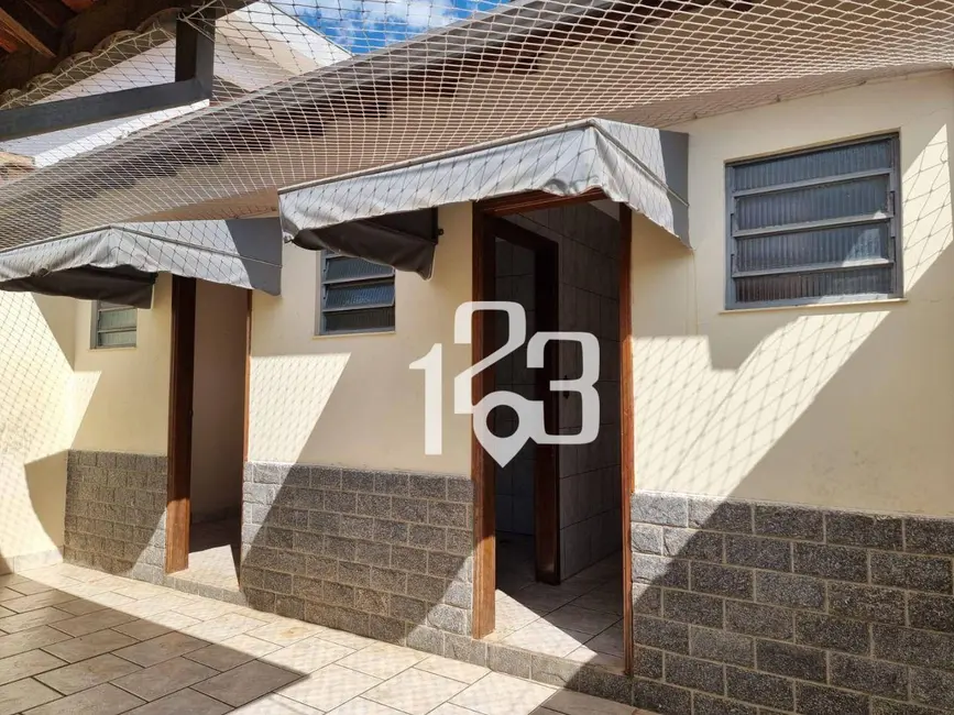 Casa com 3 quartos à venda, 210m2 em Centro, Braganca Paulista - SP - imagem 5 Foto 5 de Casa com 3 quartos à venda, 210m2 em Centro, Braganca Paulista - SP