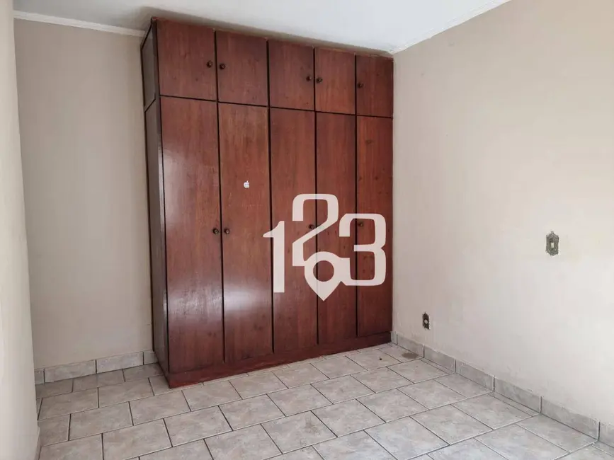 Casa com 3 quartos à venda, 210m2 em Centro, Braganca Paulista - SP - imagem 9 Foto 9 de Casa com 3 quartos à venda, 210m2 em Centro, Braganca Paulista - SP