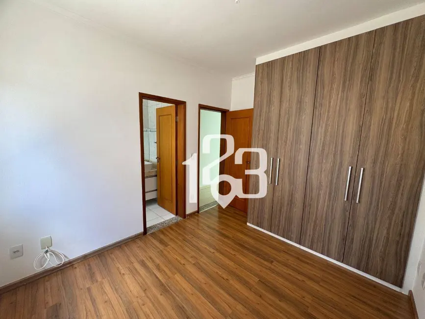 Foto 7 de Casa de Condomínio com 4 quartos para alugar, 300m2 em Braganca Paulista - SP