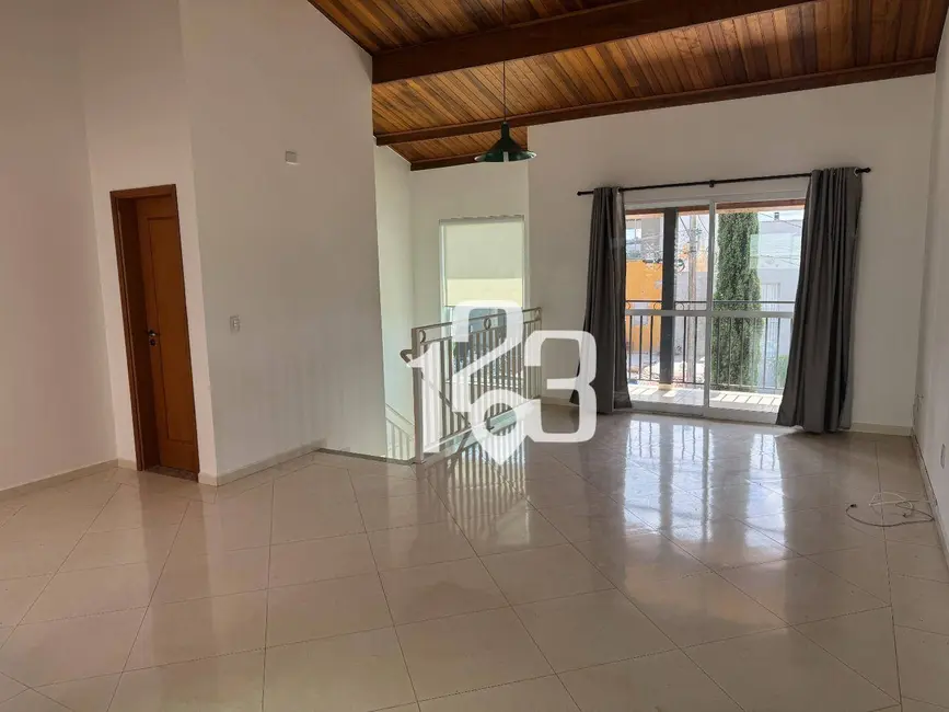 Foto 2 de Casa de Condomínio com 4 quartos para alugar, 300m2 em Braganca Paulista - SP