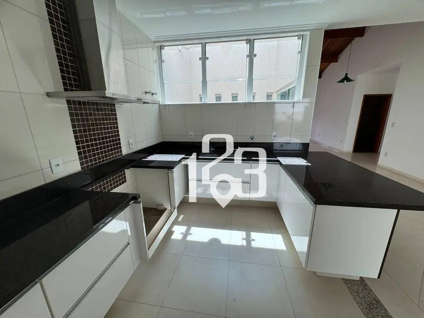 Foto 5 de Casa de Condomínio com 4 quartos para alugar, 300m2 em Braganca Paulista - SP