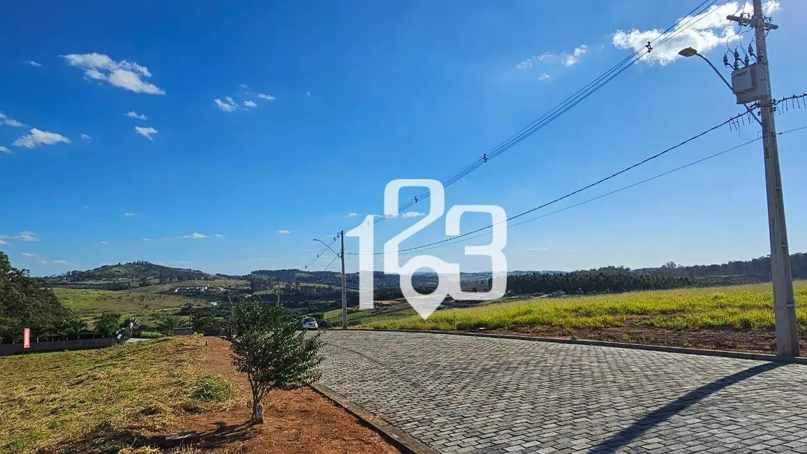 Foto 2 de Terreno / Lote à venda, 1018m2 em Curitibanos, Braganca Paulista - SP