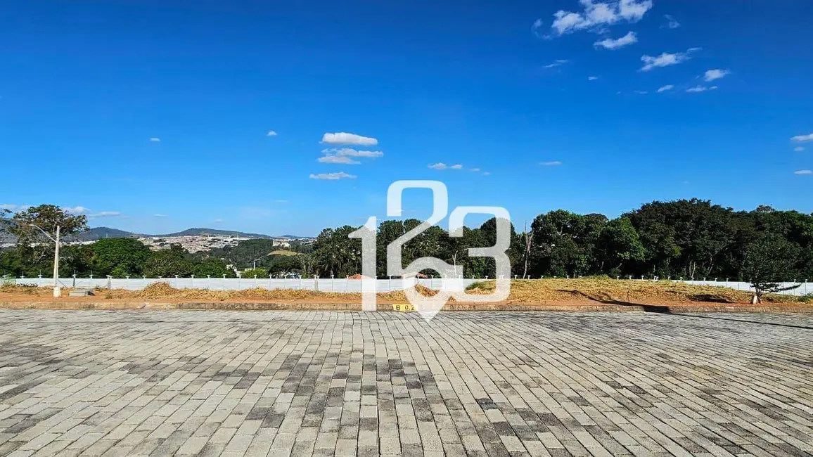 Foto 4 de Terreno / Lote à venda, 1018m2 em Curitibanos, Braganca Paulista - SP