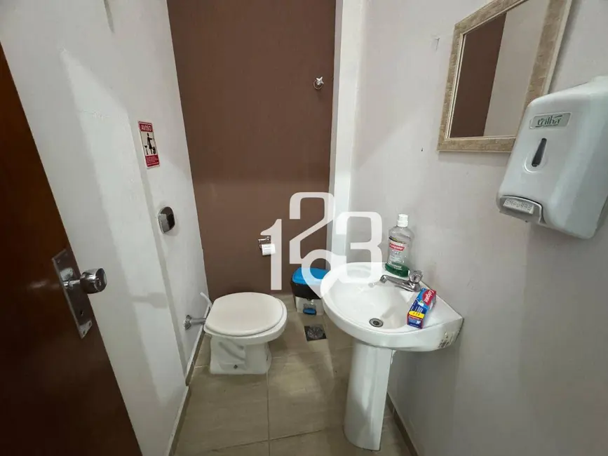 Foto 9 de Sala Comercial à venda e para alugar, 59m2 em Centro, Braganca Paulista - SP