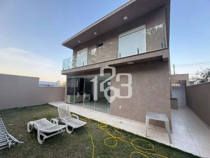 Foto 1 de Casa de Condomínio com 4 quartos à venda e para alugar, 350m2 em Residencial Floresta São Vicente, Braganca Paulista - SP