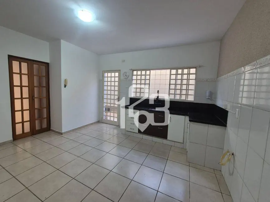 Casa com 3 quartos à venda, 160m2 em Aparecida, Braganca Paulista - SP - imagem 3 Foto 3 de Casa com 3 quartos à venda, 160m2 em Aparecida, Braganca Paulista - SP