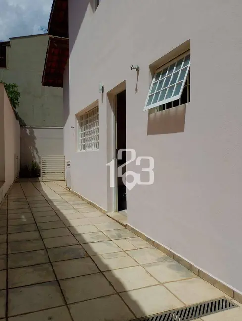 Foto 2 de Casa com 3 quartos à venda e para alugar, 160m2 em Aparecida, Braganca Paulista - SP