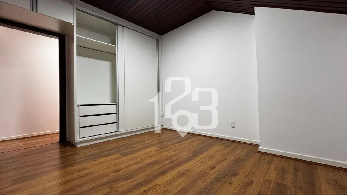 Apartamento com 3 quartos para alugar, 95m2 em Jardim Nova Bragança, Braganca Paulista - SP - imagem 5 Foto 5 de Apartamento com 3 quartos para alugar, 95m2 em Jardim Nova Bragança, Braganca Paulista - SP
