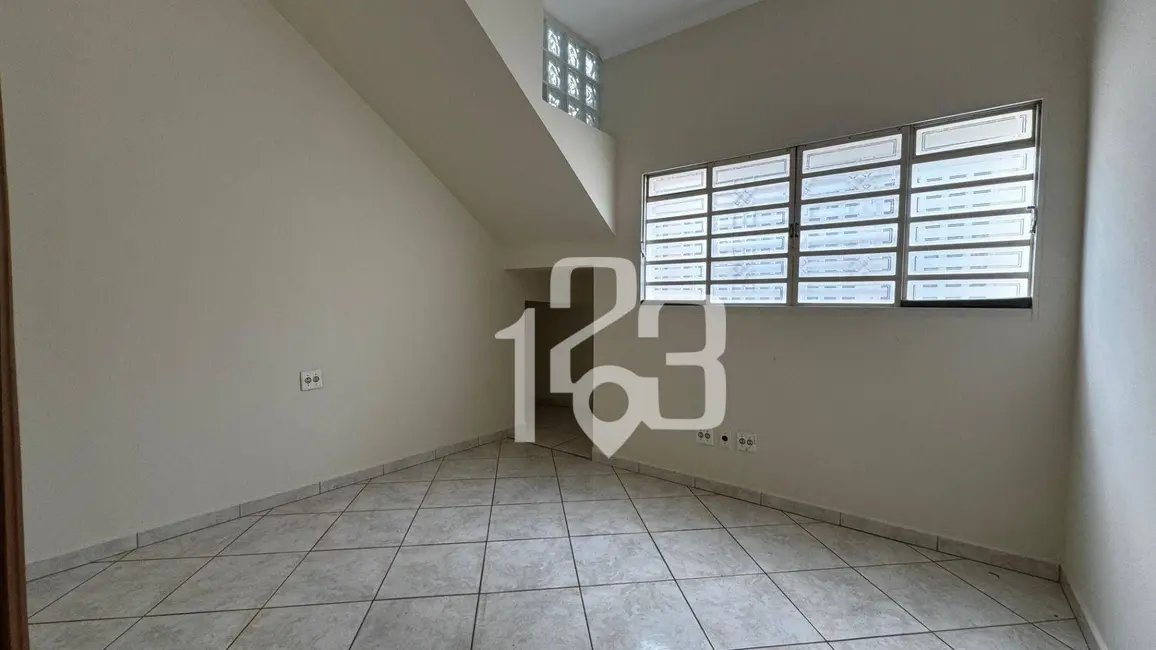 Foto 5 de Casa com 2 quartos para alugar, 170m2 em Vila Mota, Braganca Paulista - SP