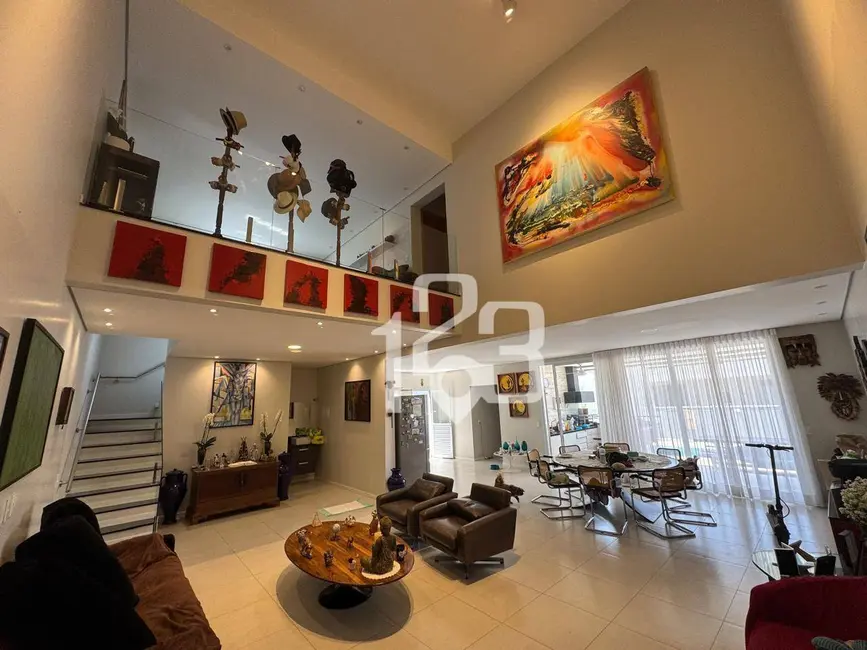 Casa de Condomínio com 3 quartos à venda, 330m2 em Braganca Paulista - SP - imagem 1 Foto 1 de Casa de Condomínio com 3 quartos à venda, 330m2 em Braganca Paulista - SP