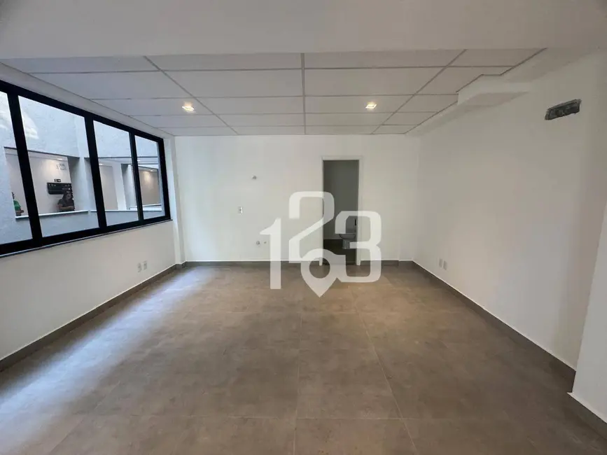 Foto 4 de Sala Comercial para alugar, 64m2 em Jardim do Lago, Braganca Paulista - SP