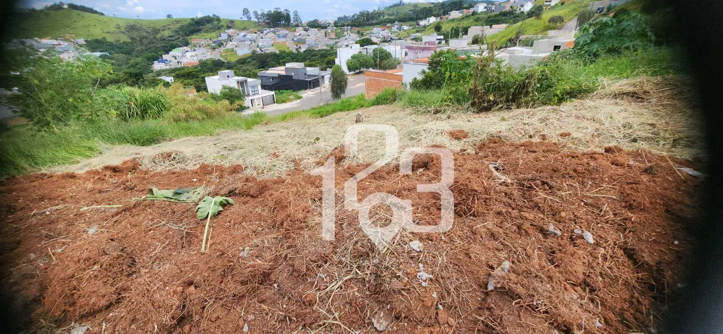 Foto 3 de Terreno / Lote à venda, 197m2 em Braganca Paulista - SP