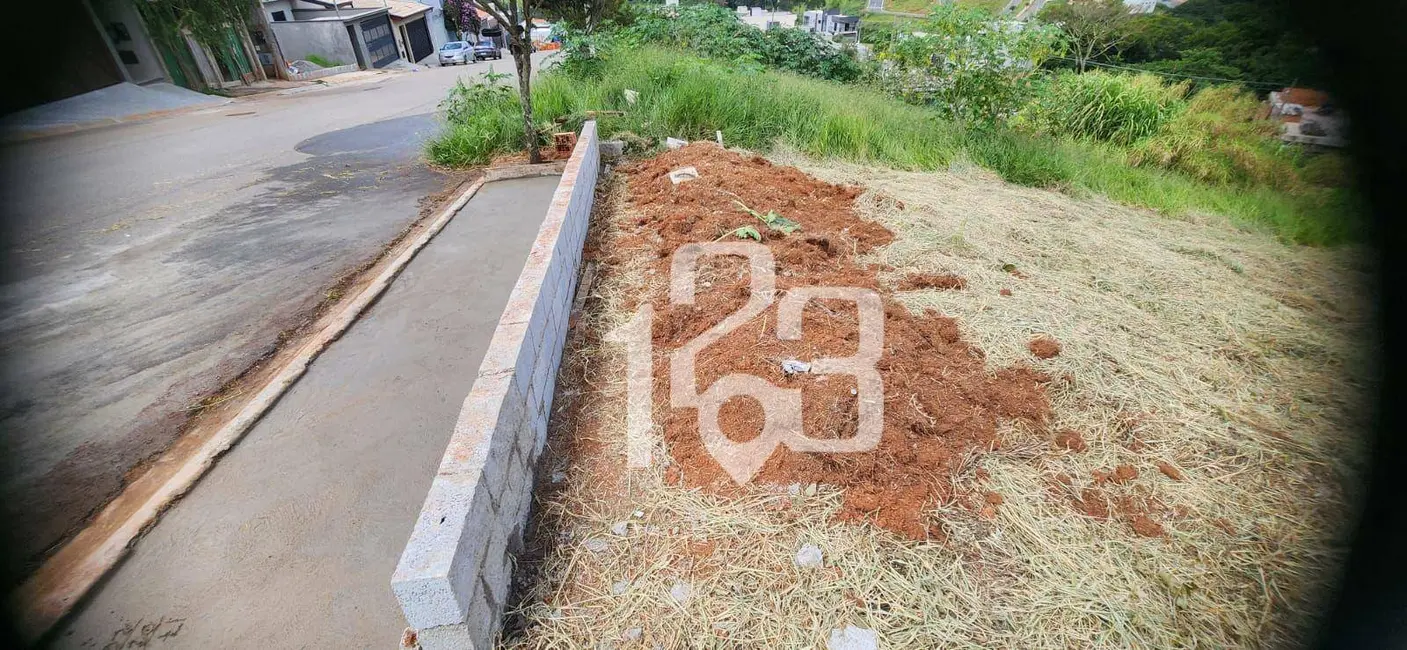 Foto 4 de Terreno / Lote à venda, 197m2 em Braganca Paulista - SP