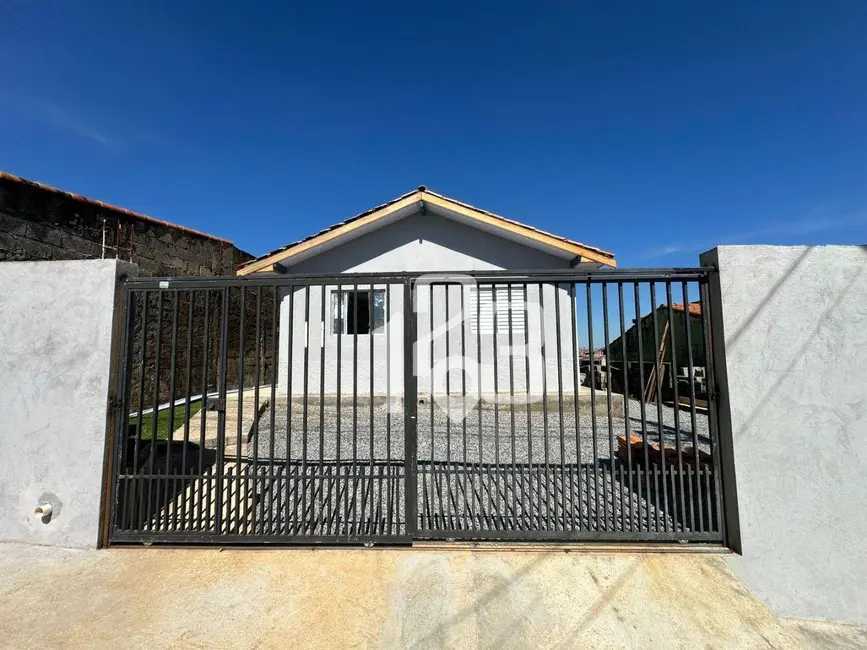 Casa com 2 quartos à venda, 200m2 em Braganca Paulista - SP - imagem 1 Foto 1 de Casa com 2 quartos à venda, 200m2 em Braganca Paulista - SP