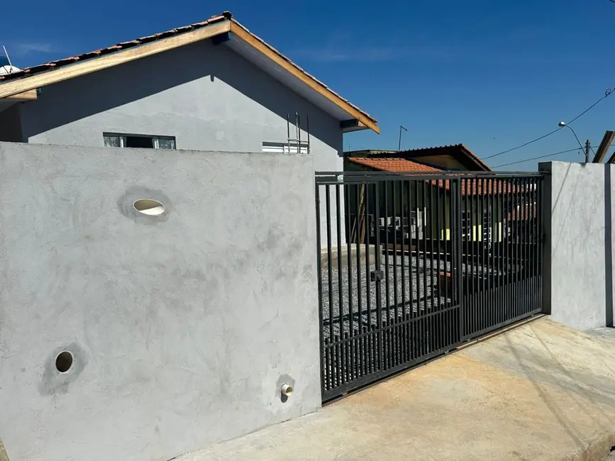 Foto 3 de Casa com 2 quartos à venda, 200m2 em Jardim Águas Claras, Braganca Paulista - SP