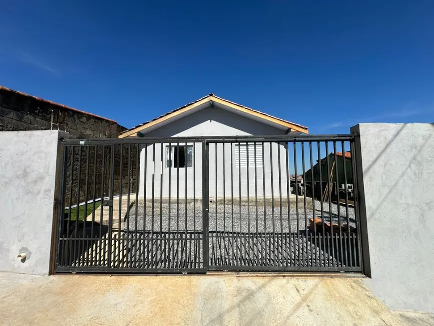 Foto 1 de Casa com 2 quartos à venda, 200m2 em Jardim Águas Claras, Braganca Paulista - SP